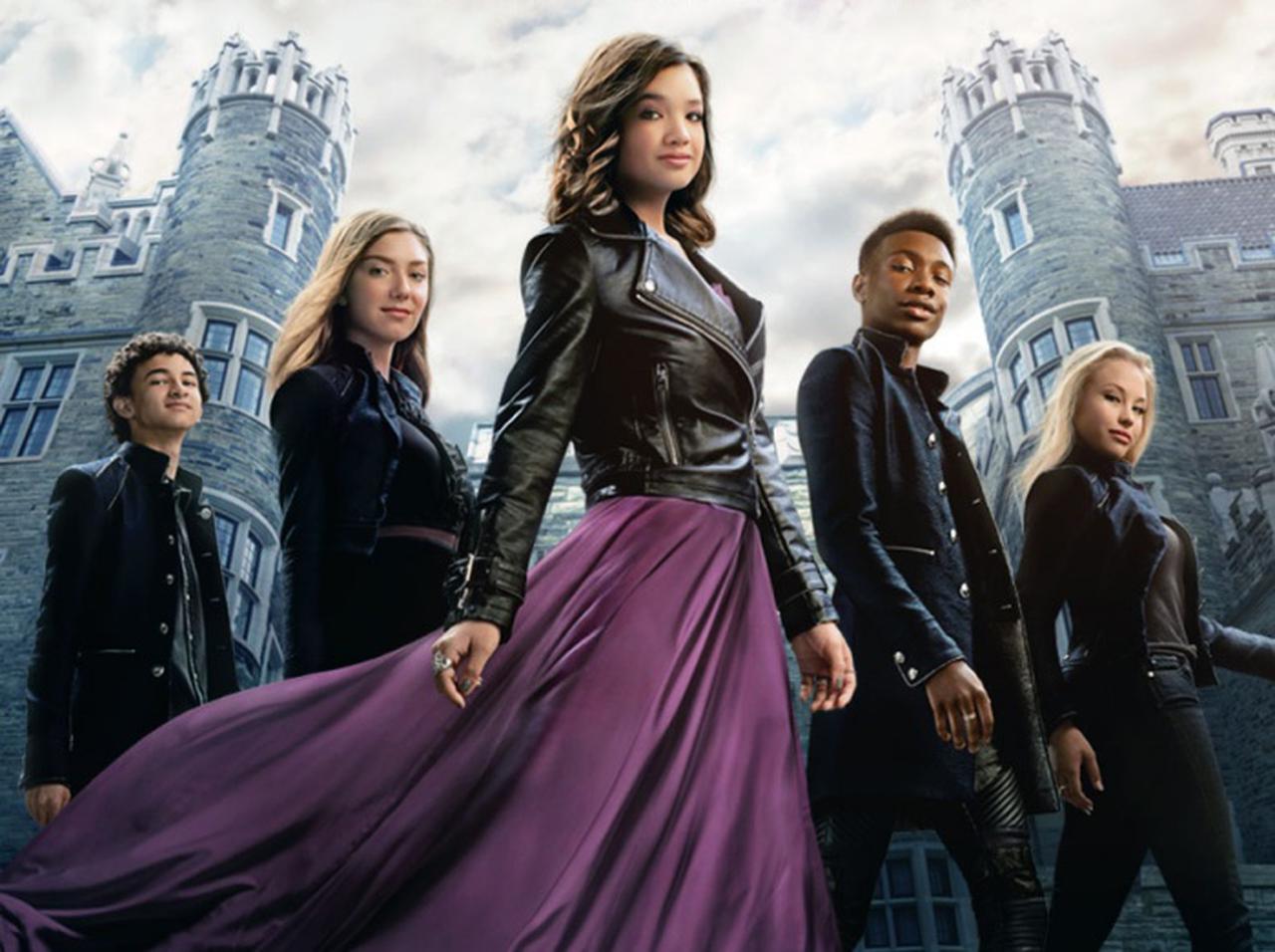 ディズニー初の「黒人の王子役」にナイルズ・フィッチが抜擢、ディズニープラスの映画『Secret Society of Second-Born Royals』