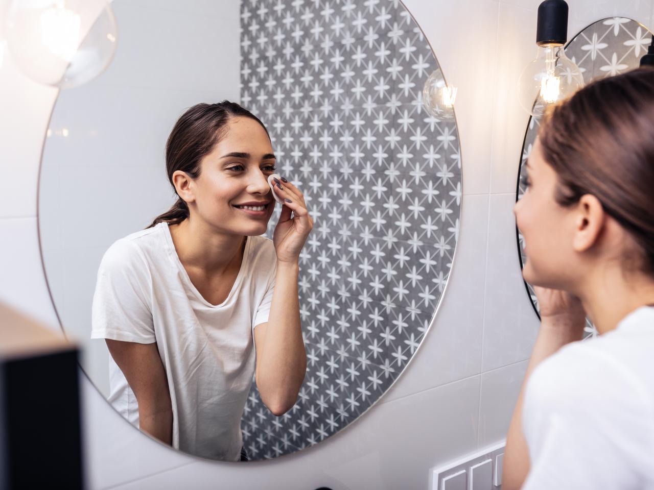 ゴワゴワ肌をリセット！化粧ノリが激変する美肌テクニック