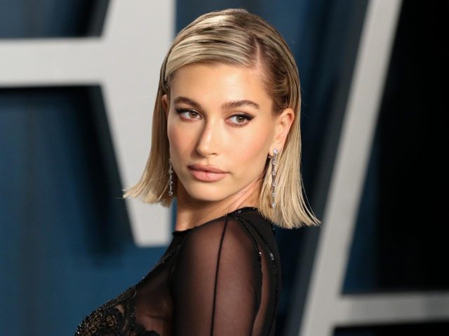 ヘイリー・ビーバー、若い女性に多い「口囲皮膚炎」に悩まされていることを明かす
