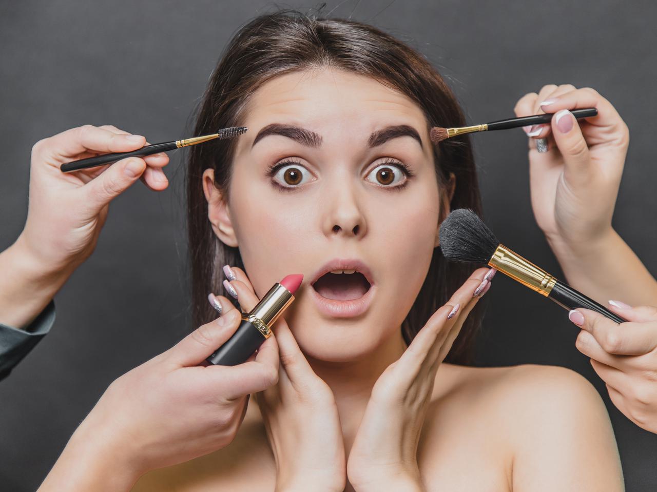 まるで魔法！海外で話題の「クマを消すテクニック」が凄すぎる