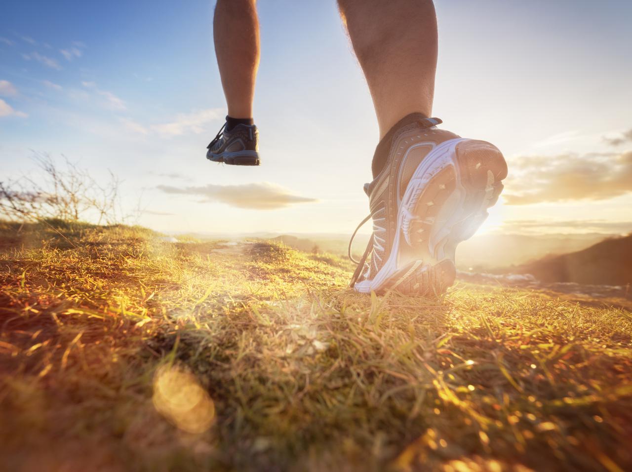 外出自粛中に「外を歩く」人が続出、それが医療従事者の“役に立つ”意味って?