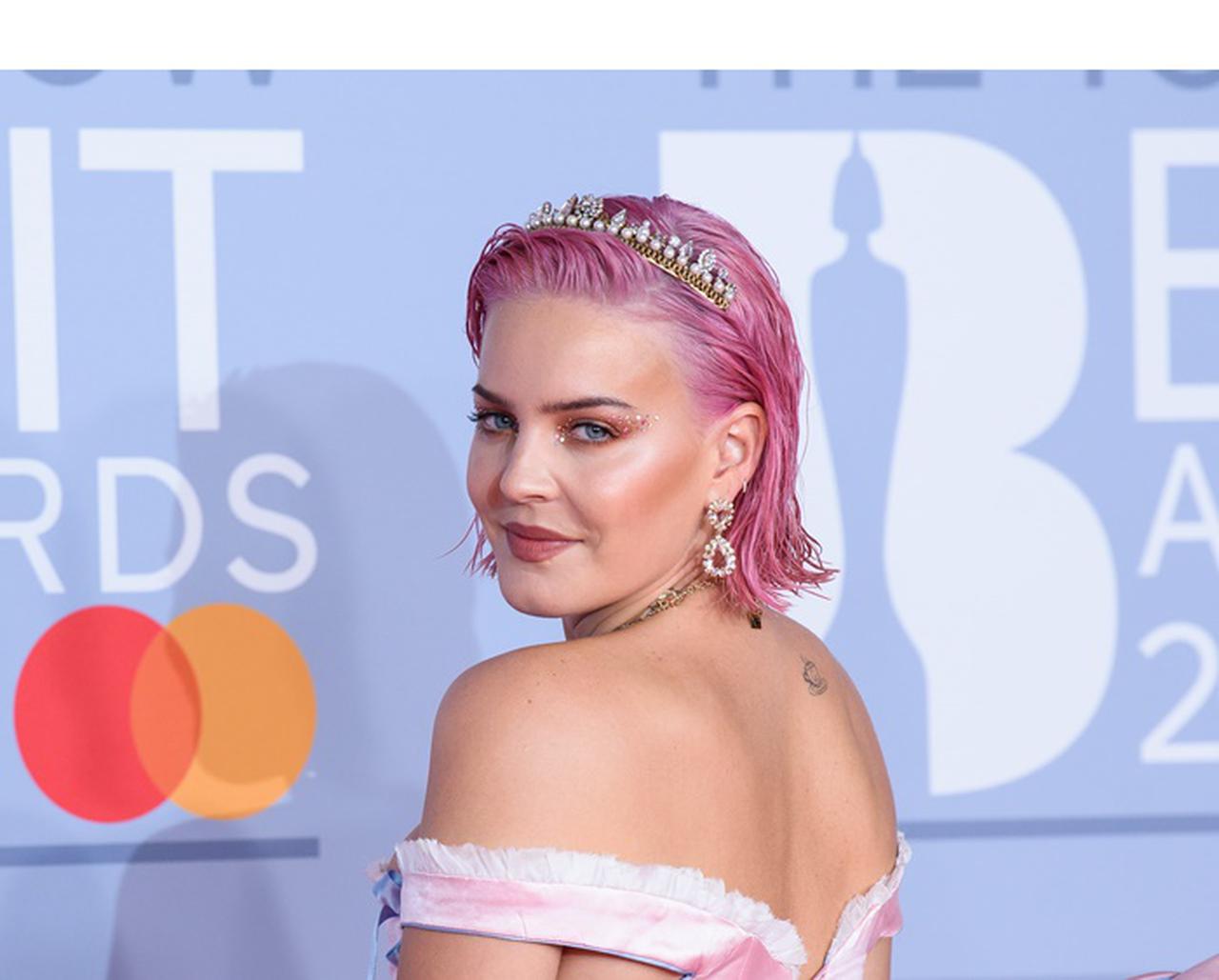 アン・マリー、自身の誕生日4月7日にYouTubeでライブ配信が決定