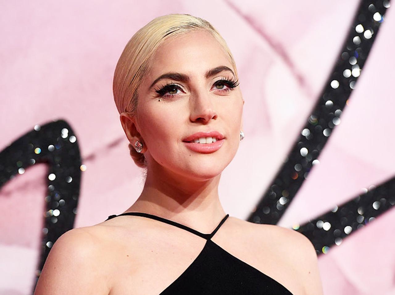 レディー・ガガに「ノーベル平和賞を」、歴史的バーチャルライブ開催で高まる声