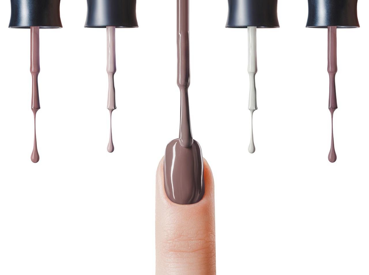 じつは逆効果！マニキュアを使うときのNG行為をプロが明かした