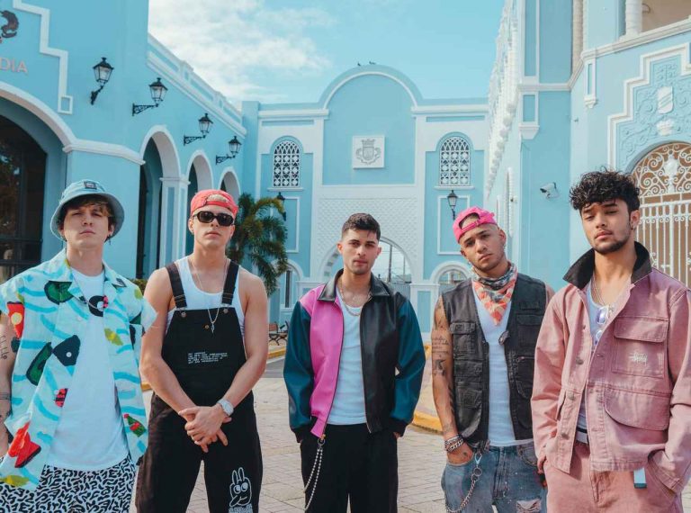CNCO、新曲「Honey Boo」をMVと共にリリース【コメント動画】
