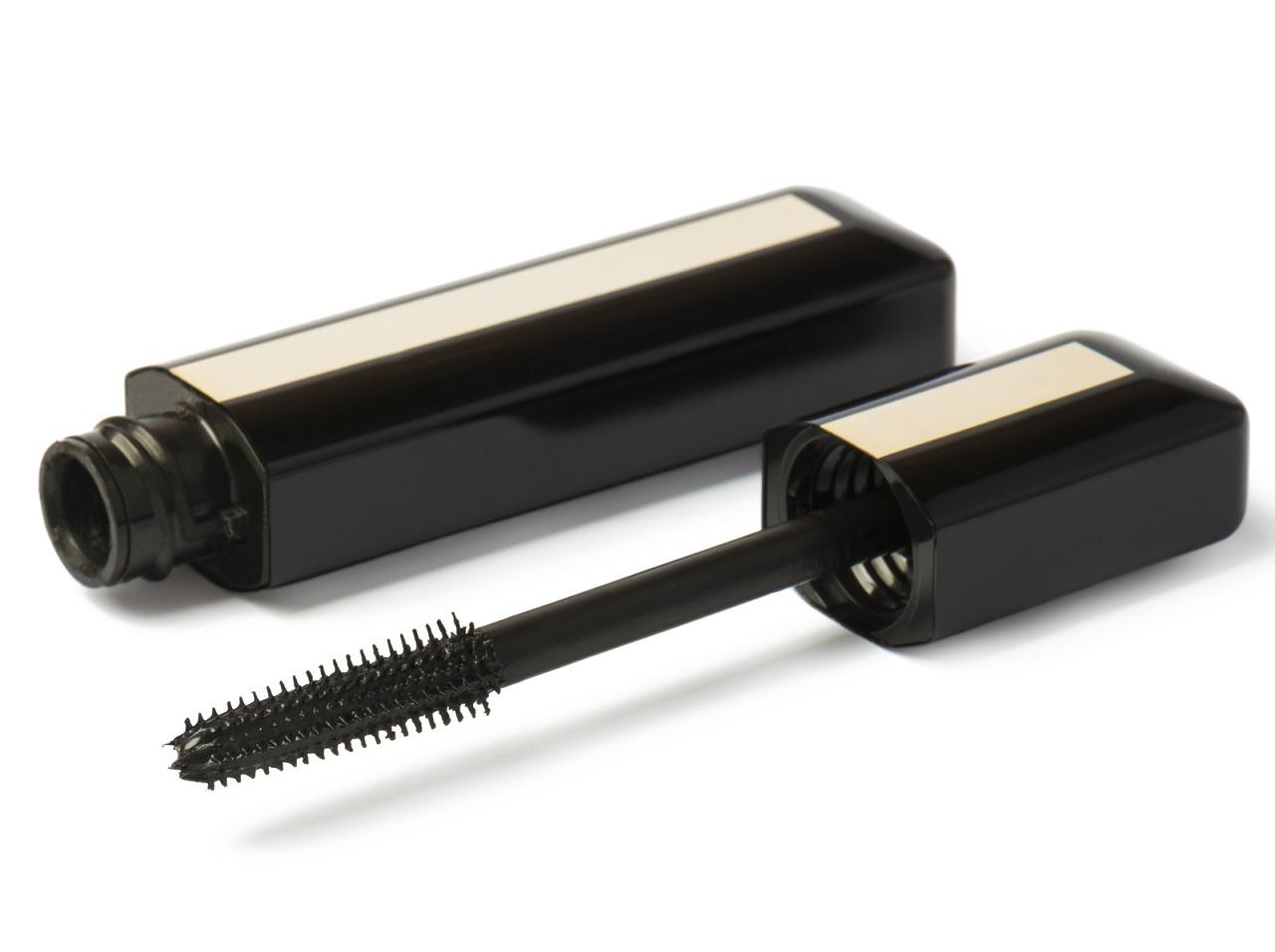 ポロポロ取れるマスカラはおしまい!重ね塗りで盛りやすいマスカラの種類とは?