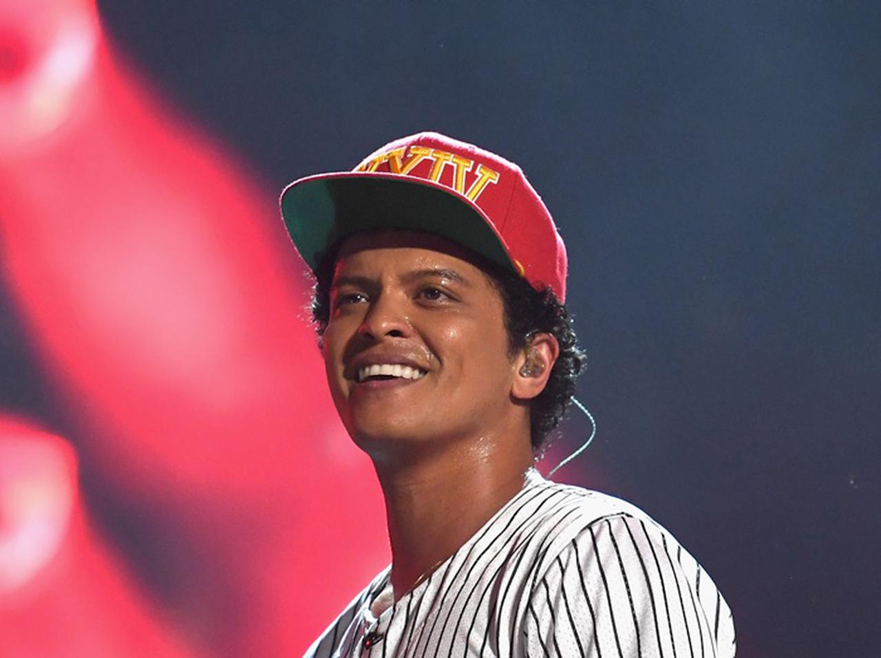 ブルーノ・マーズ、隔離生活中に行なっている「ファンが喜ぶこと」を明かす