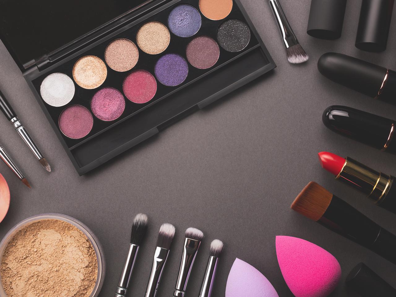 理想のメイクが叶う!「アイシャドウベース」が必要な本当の理由