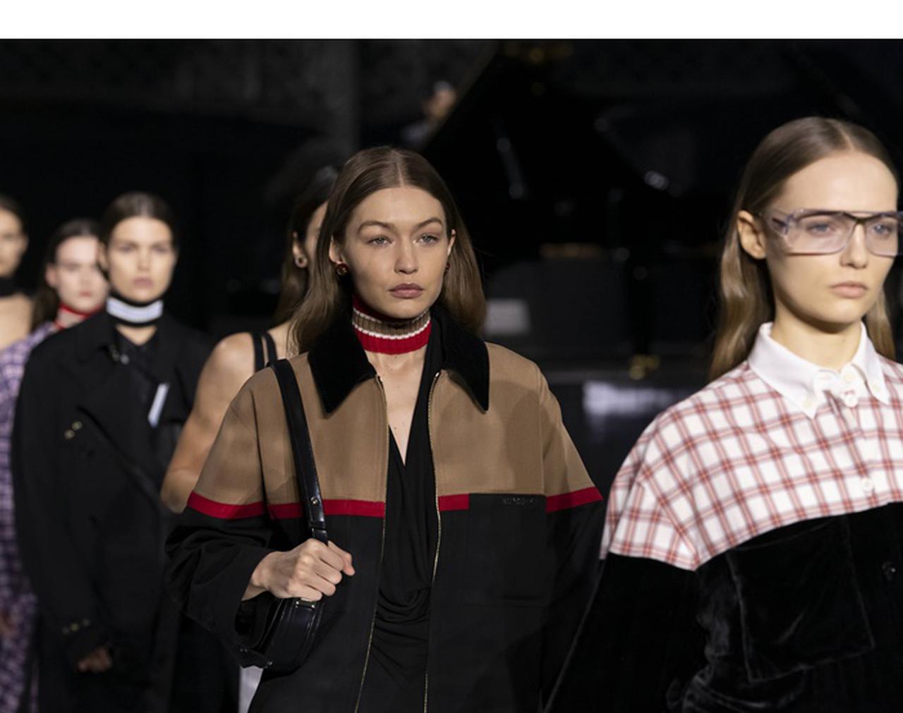 ロンドンファッションウィークが新たな試みを行なう!デザイナーの意見は?