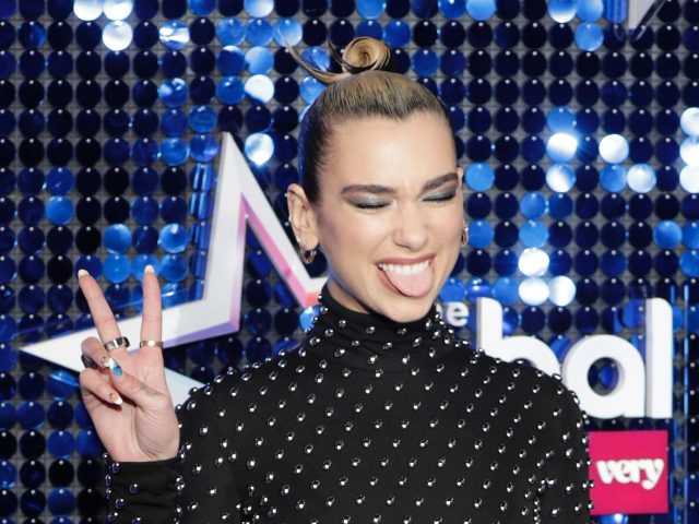 デュア・リパ、外出自粛中に大胆イメチェン！SNSで大反響