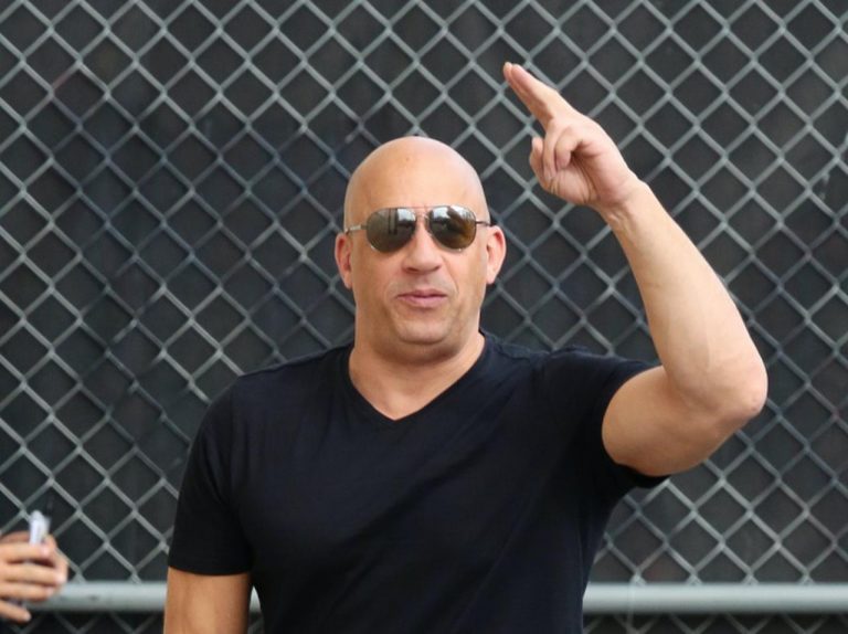 『ワイスピ』ヴィン・ディーゼル、ブレイク前にやっていたサメのおもちゃ販売映像が衝撃的