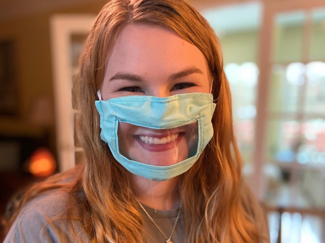 「耳の不自由な人のためのマスク」を考案した女子大生に称賛の声