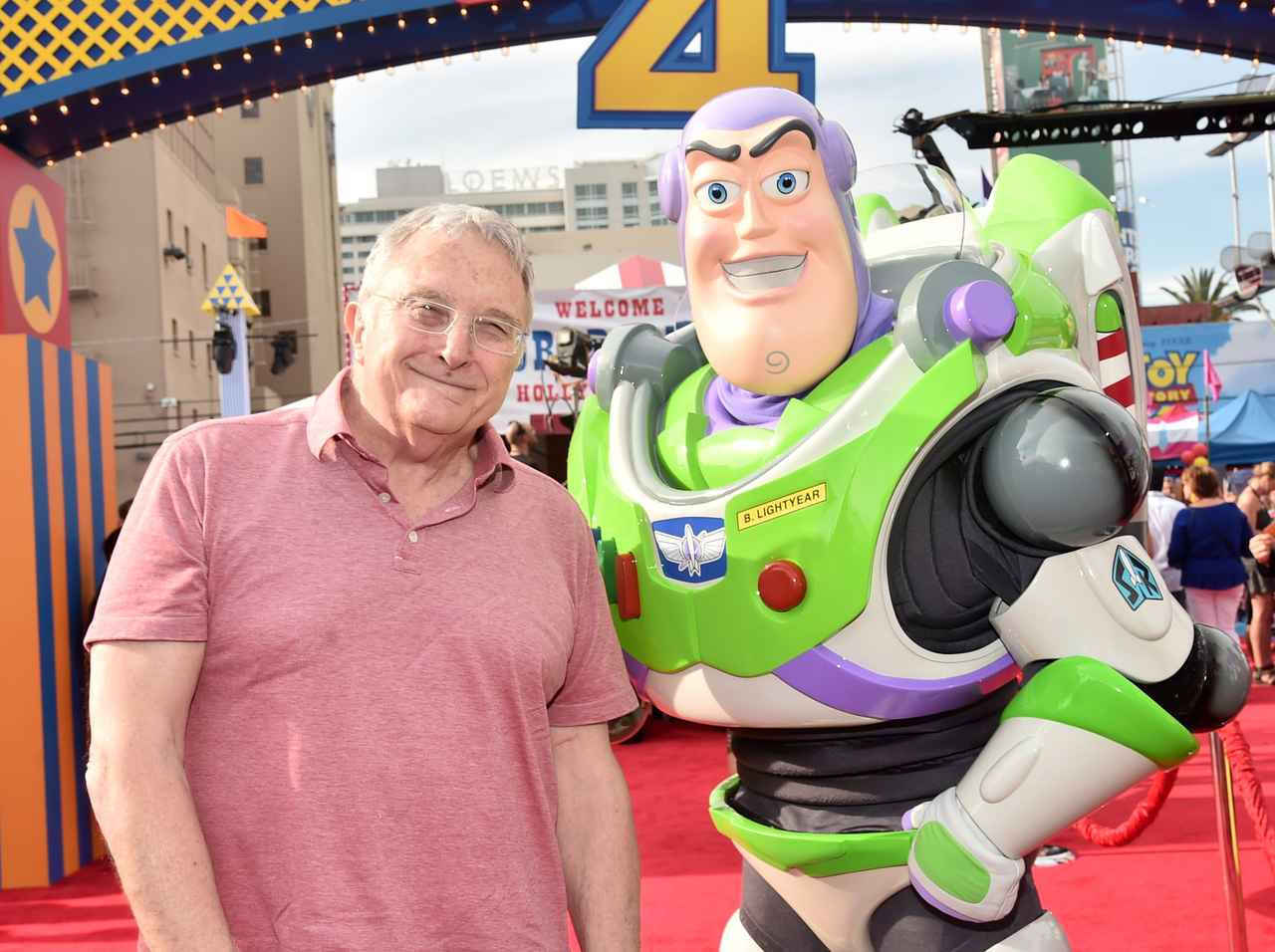 『トイ・ストーリー』作曲家、新型コロナウイルスを「音楽」に!曲調がクセになる