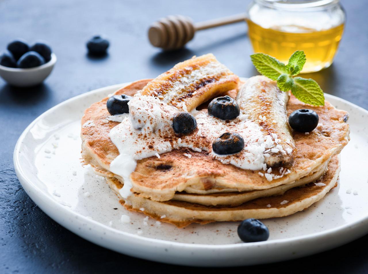 ヴィクシーエンジェルの超ヘルシーな「バナナパンケーキ」の作り方