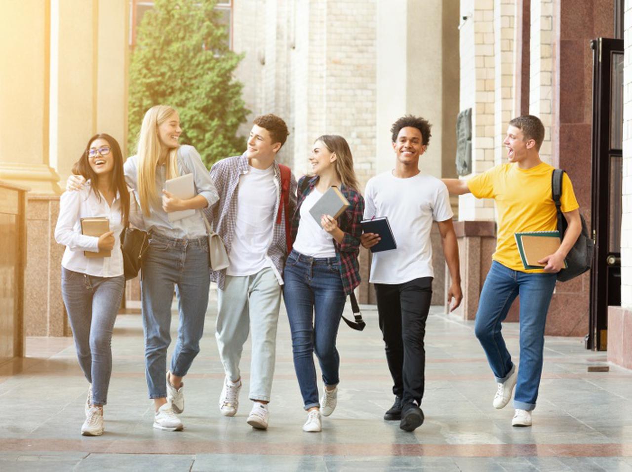 ティーンのリアルライフを描くNetflixの最新作品を特集!