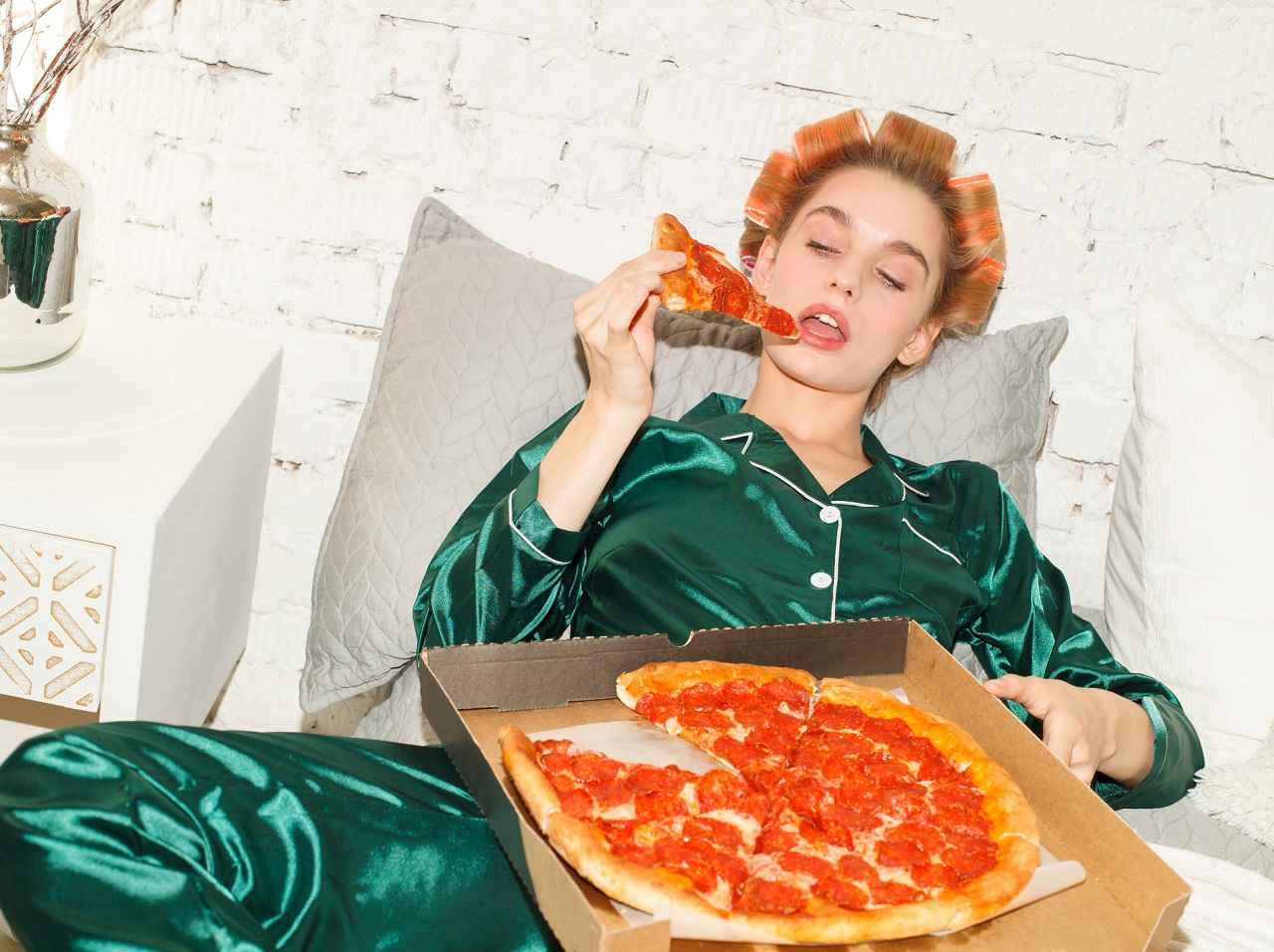 その食べすぎにストップ!ストレス過食を防ぐ3つのコツ