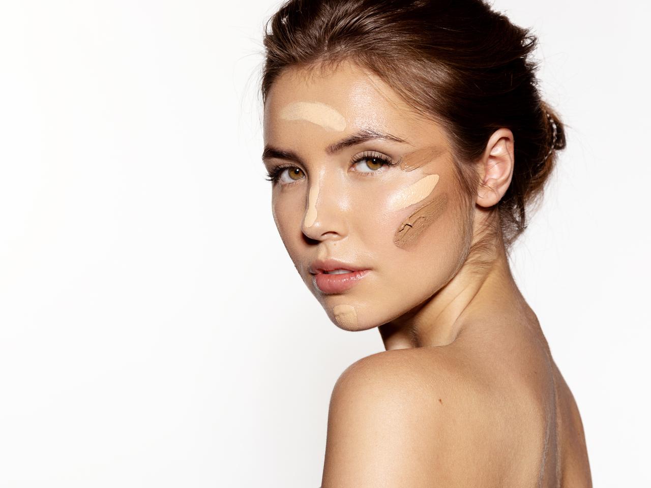 毎日ファンデを塗るのは肌に悪い？気になる真相をプロが明かした