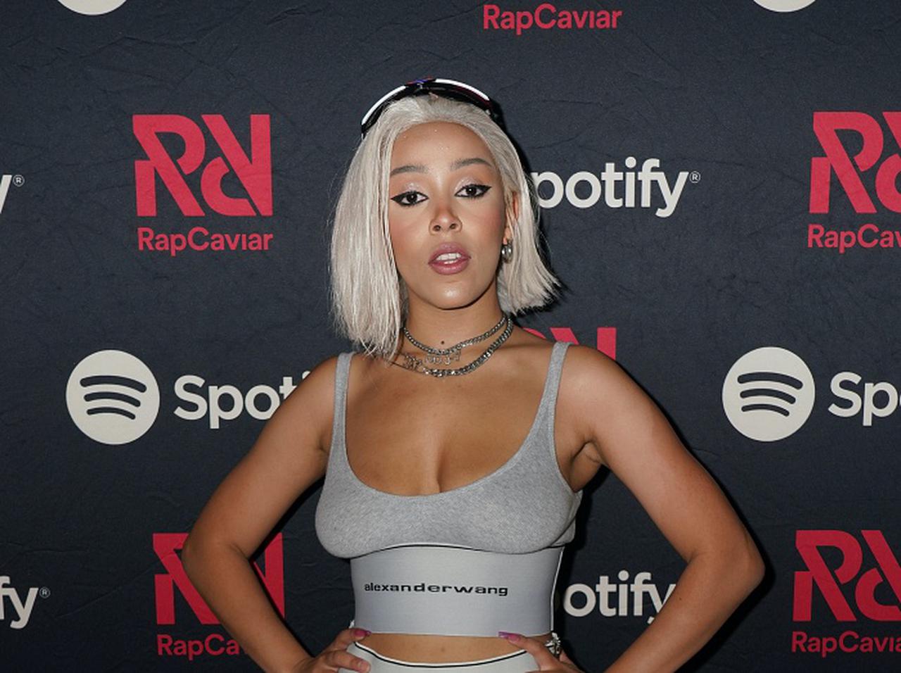 ドージャ・キャット、人種差別疑惑が浮上することになった過去の「問題行動」を謝罪