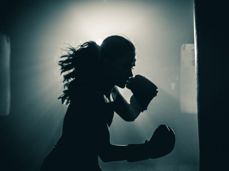 強すぎ！Netflixで見られる「戦闘系」女性が主人公のアクション映画・ドラマをご紹介