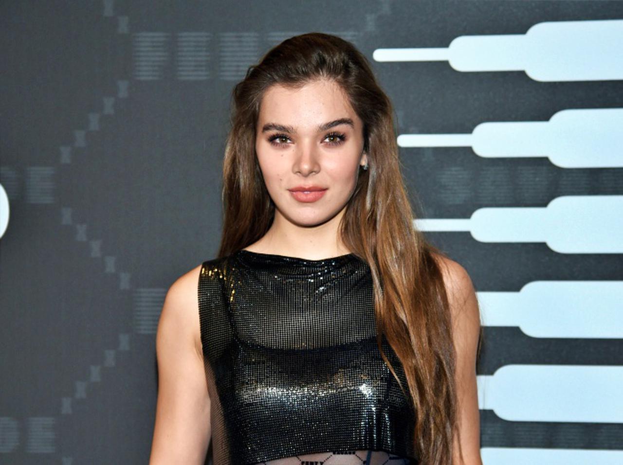 ヘイリー・スタインフェルド、マーベル作品出演の噂に関する質問への「返答」が合格点