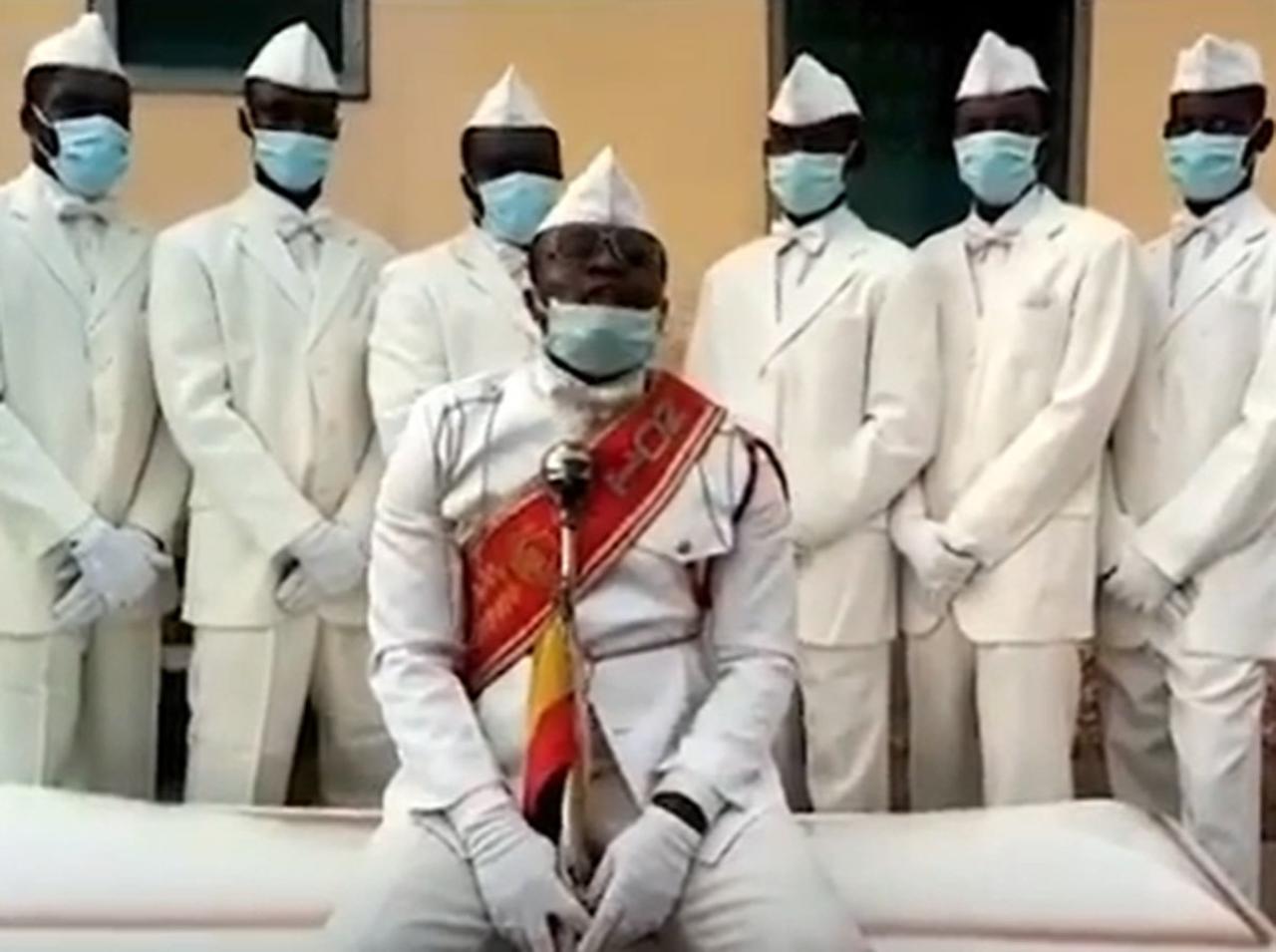 ガーナの棺桶ダンサーがコロナ禍にメッセージ！やっぱり…スタイリッシュ