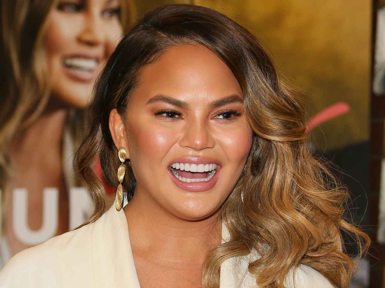 クリッシー・テイゲン、「お店のトイレを借りる」申し訳なさで『したこと』がさすがセレブ