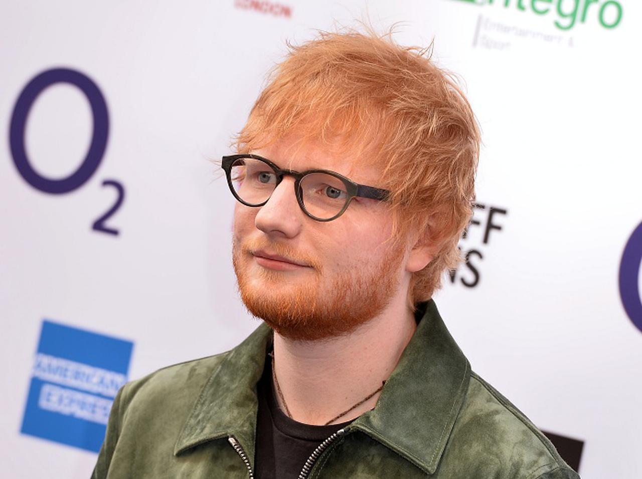 エド・シーランが小学生にサプライズ!オンラインで行なった授業が羨ましい