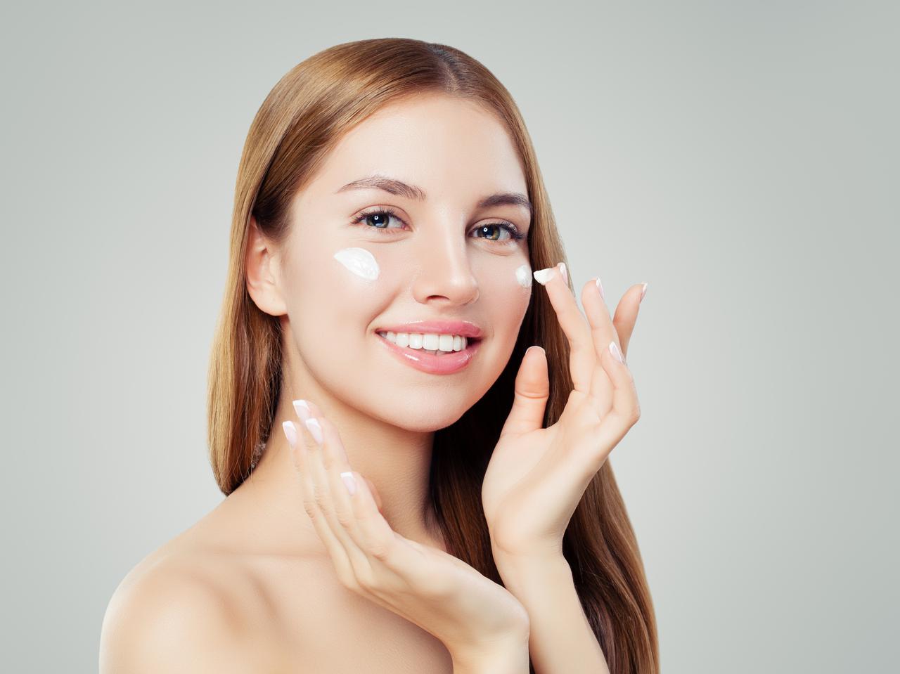 美のプロが本気で厳選！頼れる「エイジンケアクリーム」３選