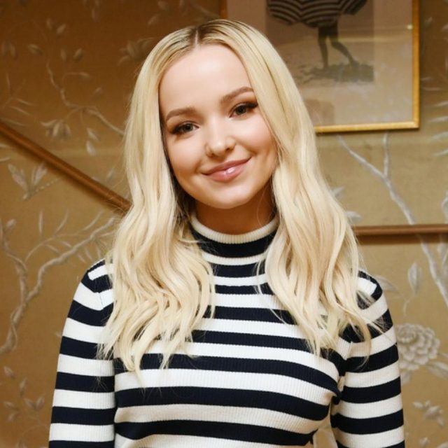 ダヴ・キャメロン、シュウ ウエムラの「あの商品」のおかげで“肌のお悩み”から解放される