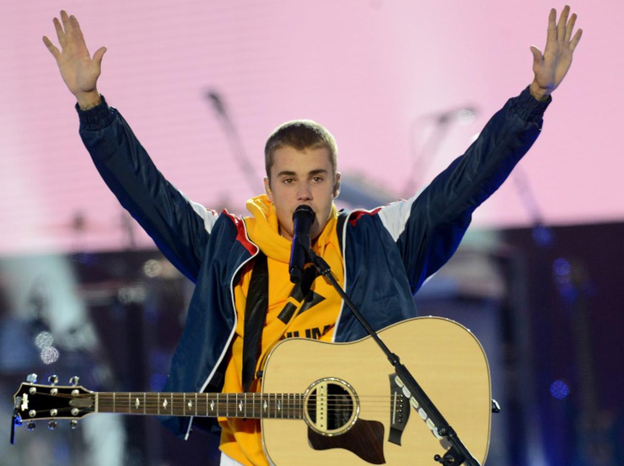 ジャスティン・ビーバー、“スズキ風”のロゴパーカーに「スズキ公式」が粋な反応