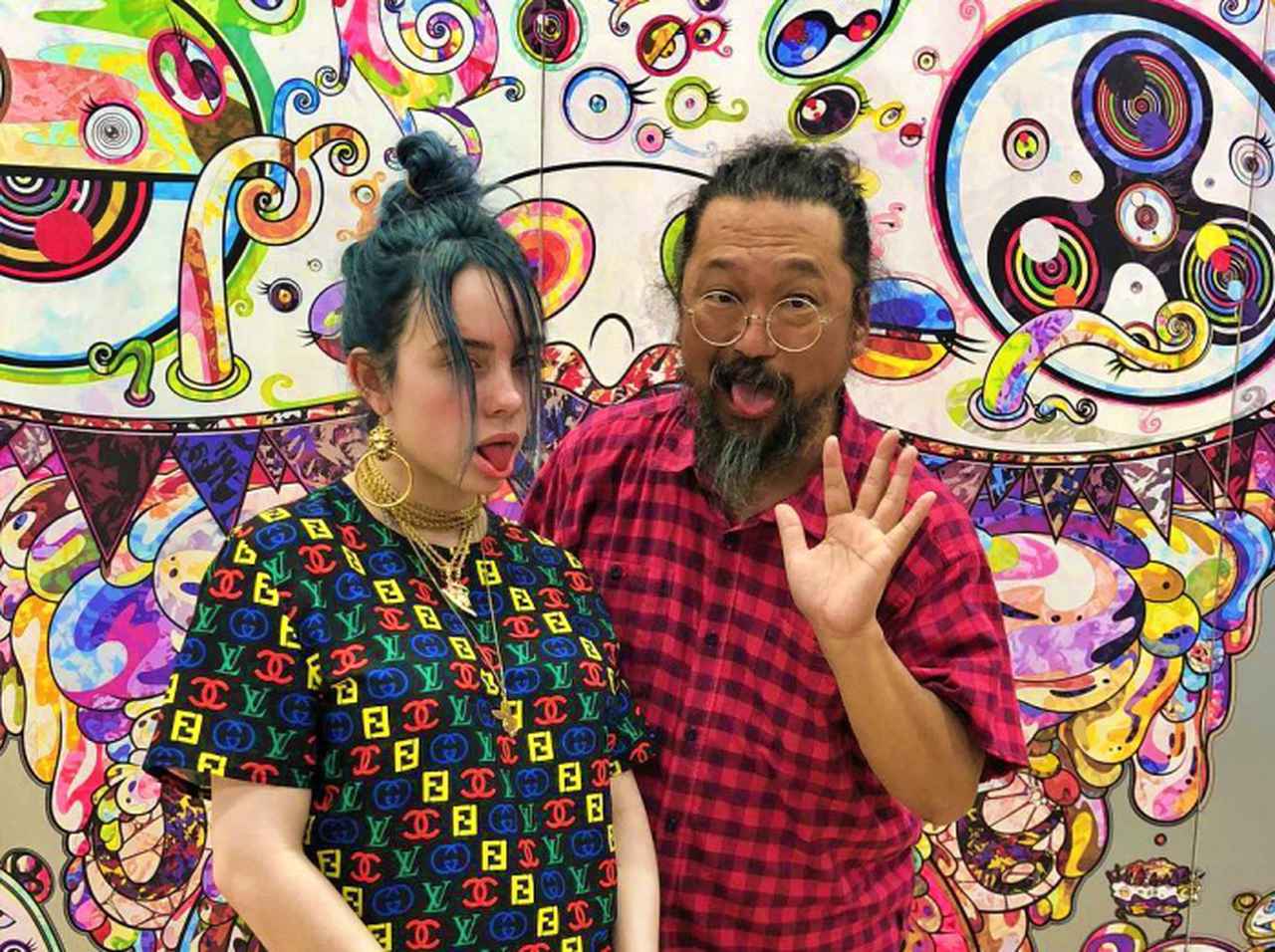 ビリー・アイリッシュ、村上隆とのコラボTシャツが「ユニクロUT」から発売