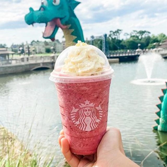 ディズニーリゾート内のスタバで「おかえりフラペチーノ」が発売！どんな味？