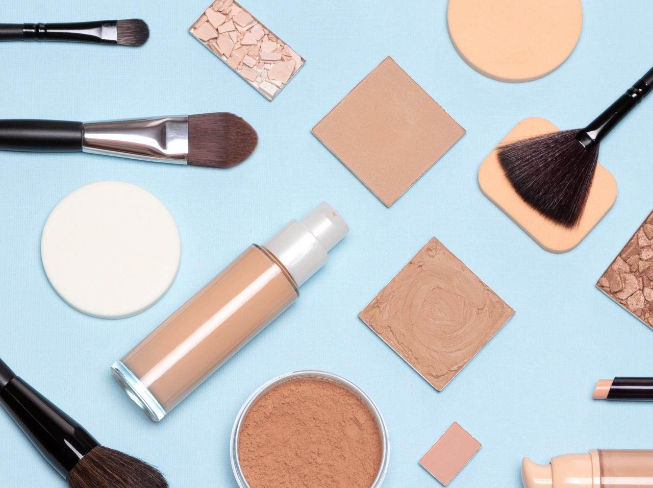 ファンデ厚塗りでも「ナチュラルメイク」に見せる、簡単な方法とは？