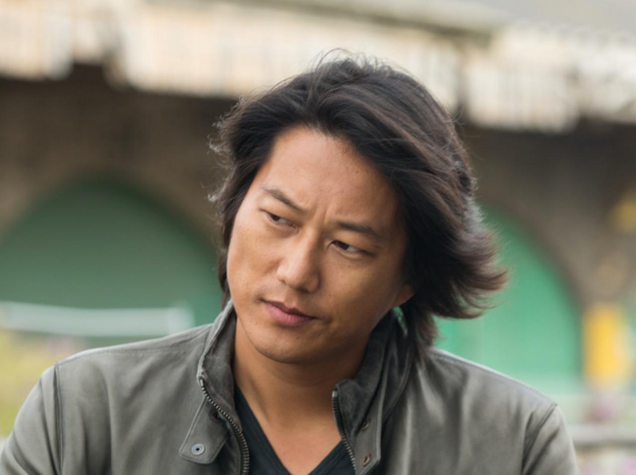 『ワイスピ』ハンのカムバックでウィキペディアに異変が！ぎょっとする彼のプロフィールに納得