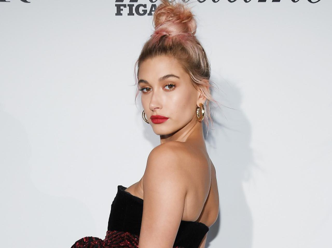 ヘイリー・ビーバー、「避妊」をしている影響で体に“ある異変”が表れる