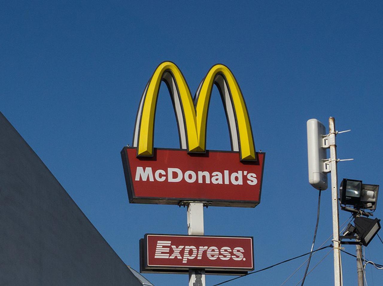 マクドナルドに人が殺到!新型コロナで外出自粛の中人が集まった理由とは?