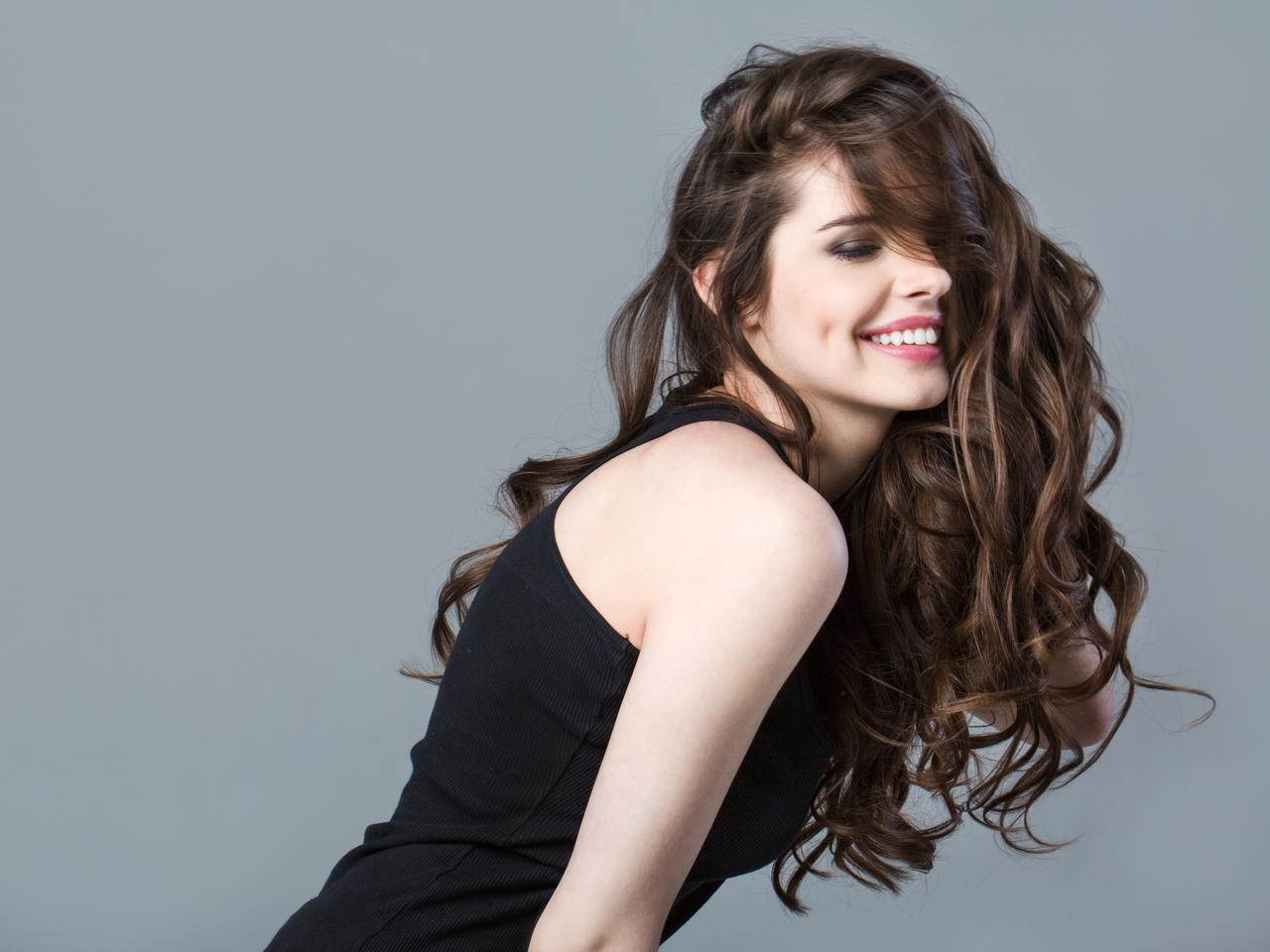 一瞬で根元ふんわり♡ペタンコ髪をボリュームアップさせる方法