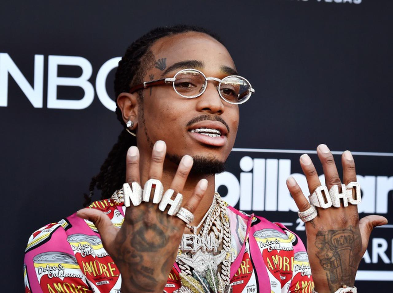 人気ラッパーのクエヴォが29歳で「高校卒業」を報告、大学進学も示唆