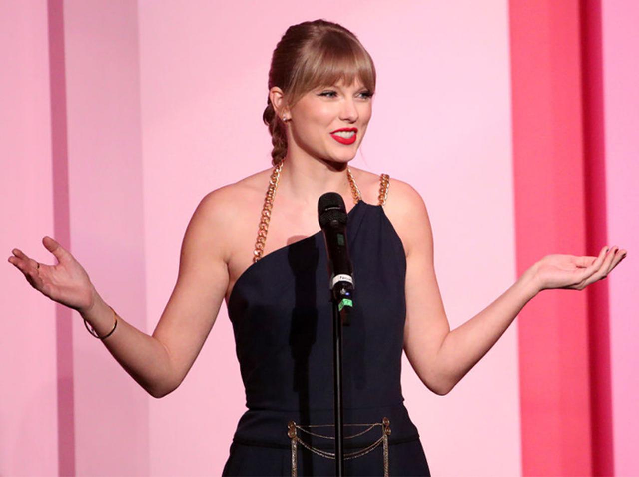 テイラー・スウィフトが重大発表！“幻のツアー”に代わるサプライズを告知