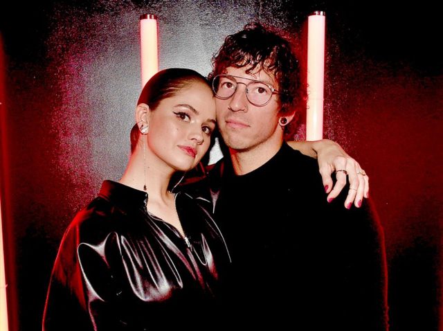 デビー・ライアン、半年前に「結婚式」を挙げたことを“事後報告”