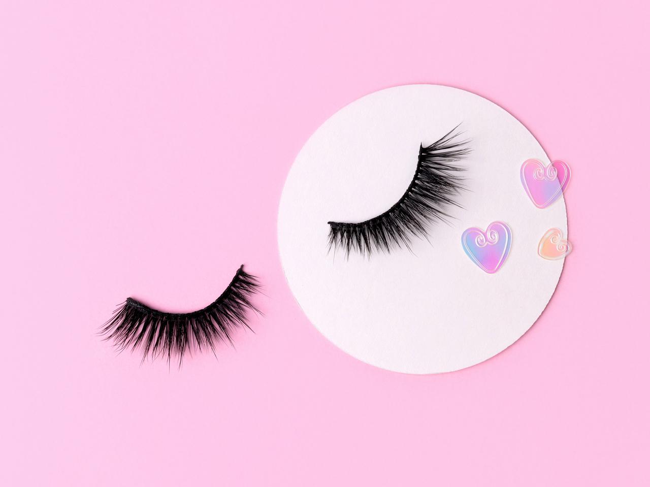 まつげエクステが長持ちするメイクの裏ワザ3選