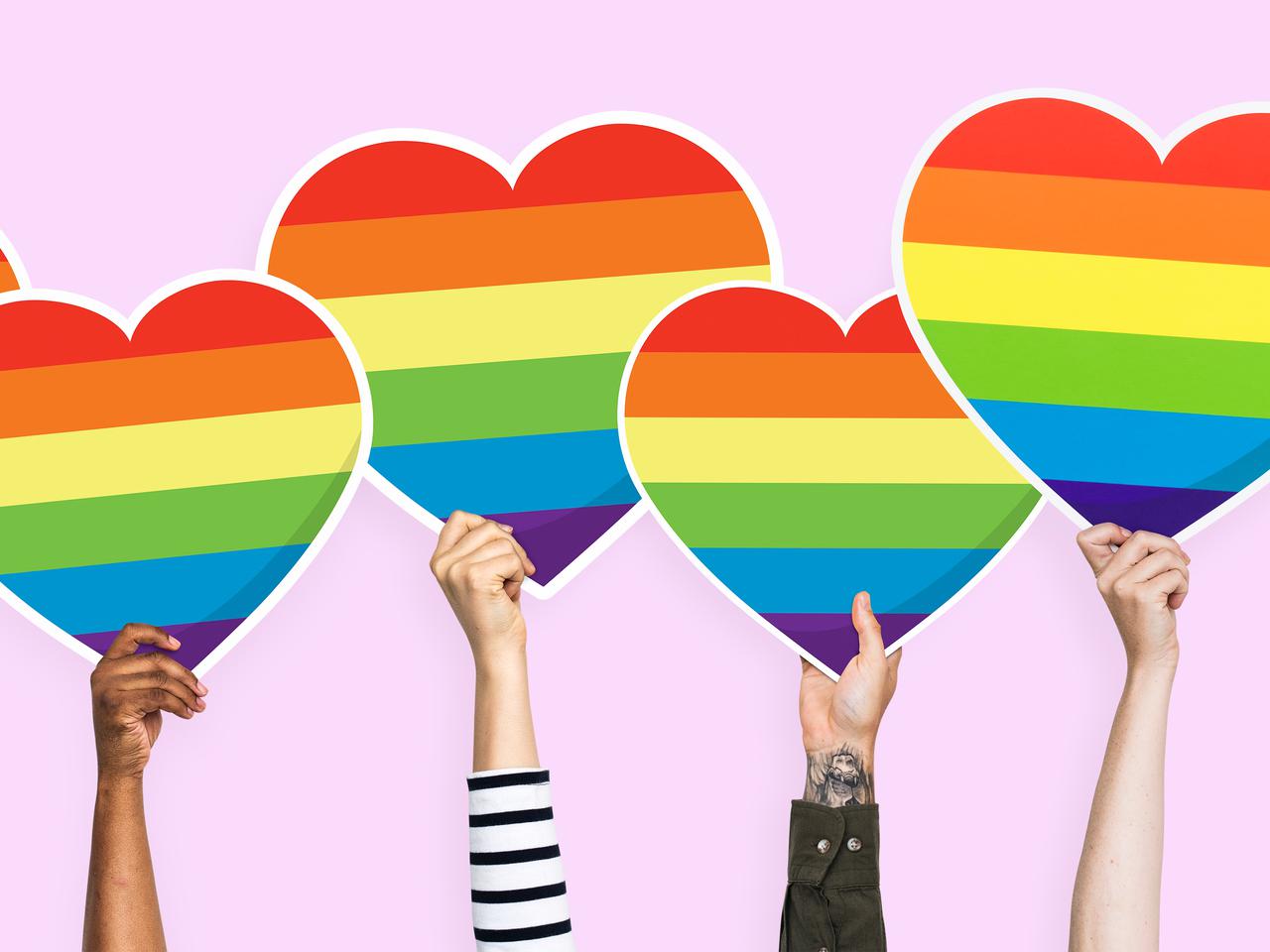 コスメで多様な愛を祝福!LGBTQ+を支援するコスメブランド5選