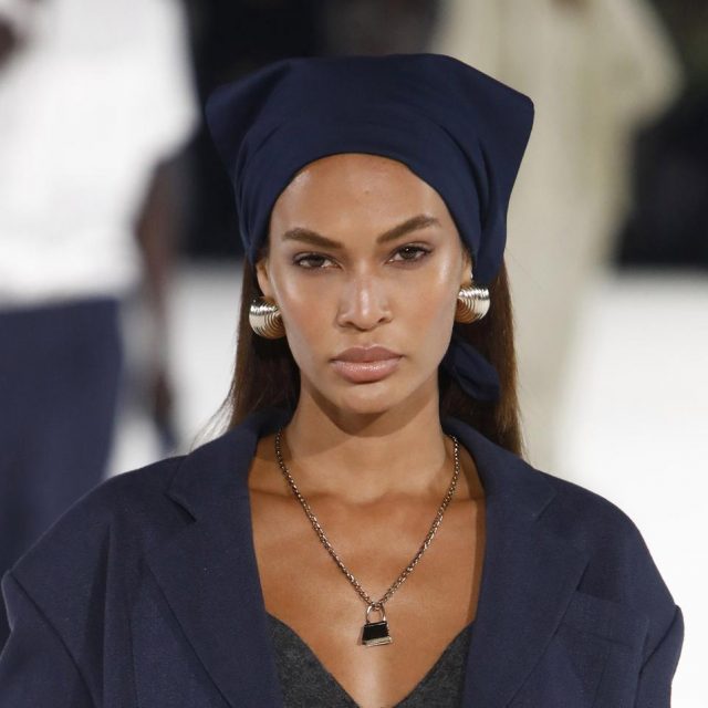 トップモデルのジョアン・スモールズ、黒人は「トレンド」じゃない