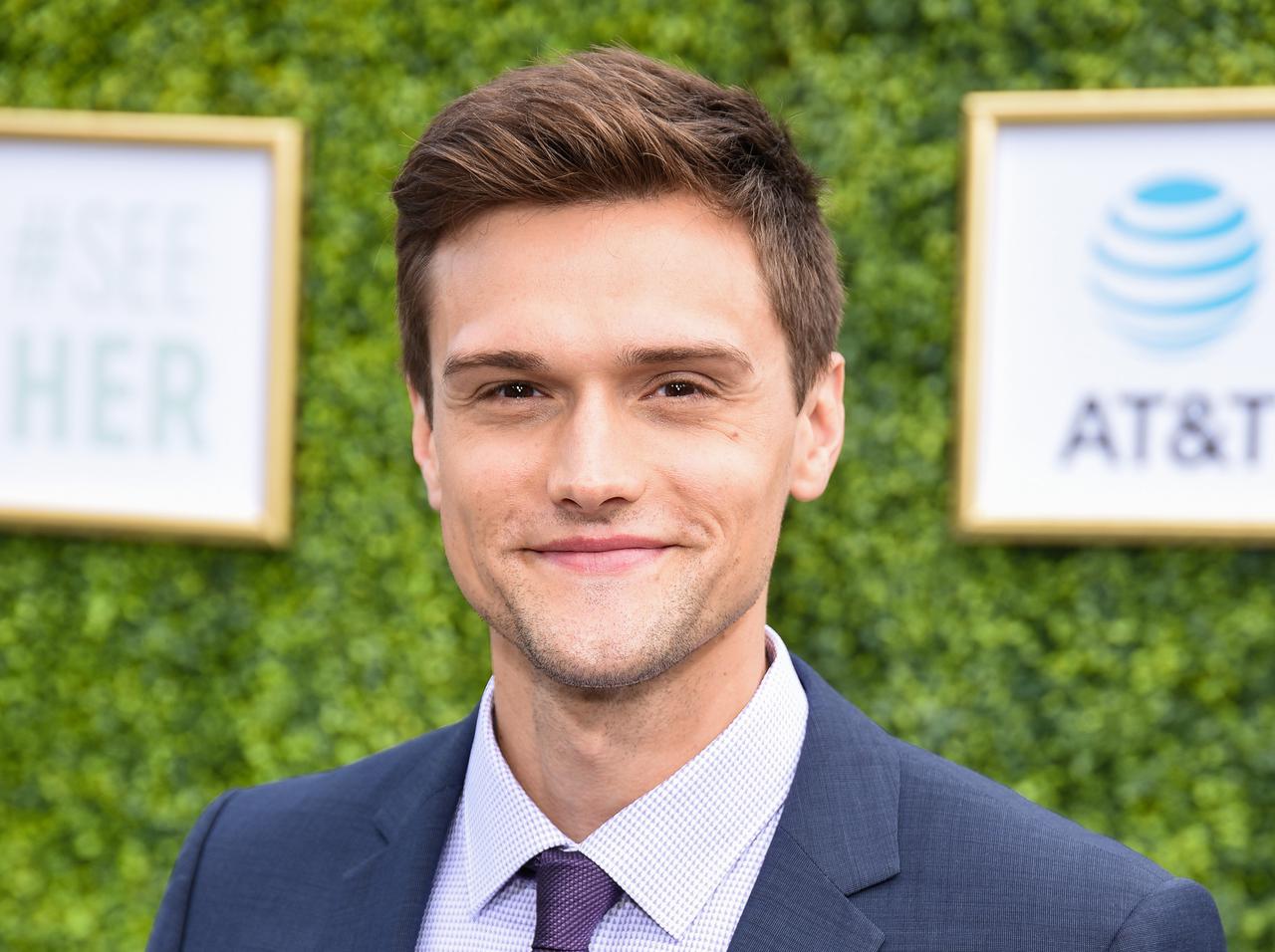 DCコミックス俳優の女性・人種差別発言が発覚し解雇、内容に思わず絶句…