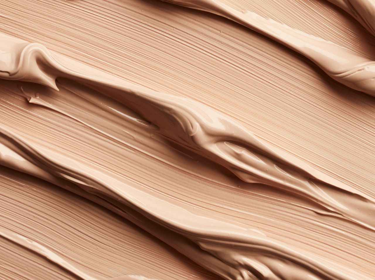 自分にぴったりの「ファンデーション」はどれ？タイプ別のメリットを比較