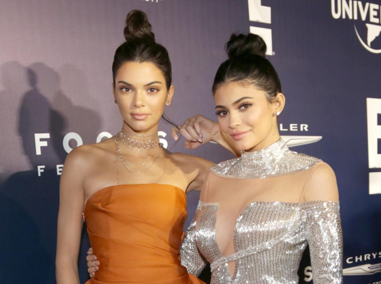 ケンダル・ジェンナー＆カイリー・ジェンナー、女性として生きる父親を称える