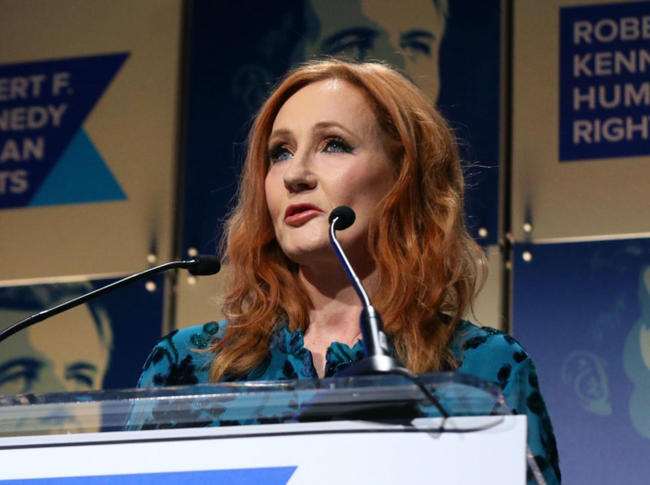 『ハリー・ポッター』著者の“差別発言”を受けて4人の作家が彼女の事務所を離れる【声明訳】