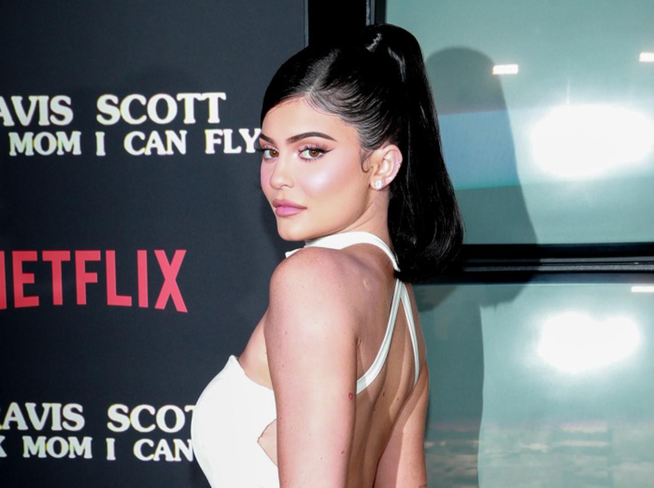 22歳で年収640億円のカイリー・ジェンナー、経営する会社の「重要な情報」を公開