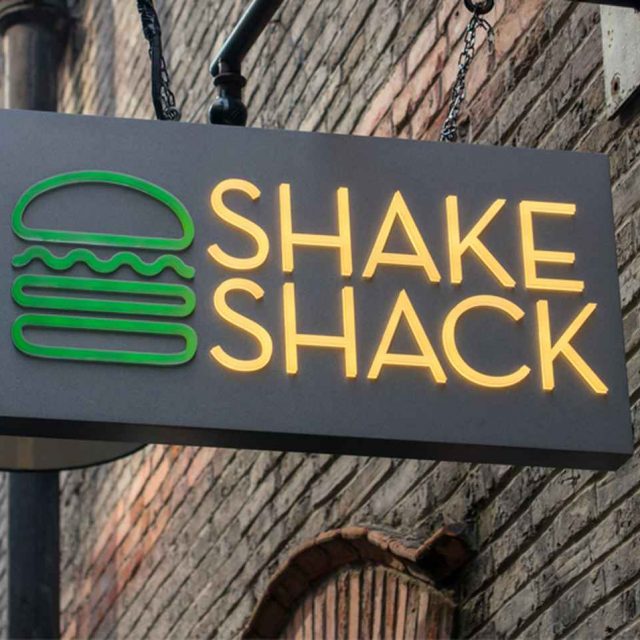 シェイク・シャックの看板メニューに異物混入、被害者の「職業」が原因であわや大騒動に