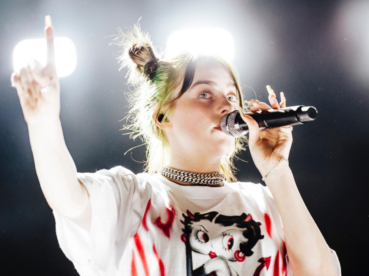 ビリー・アイリッシュ、元カレを含む誰からも「肉体的に求められたことがない」と明かす